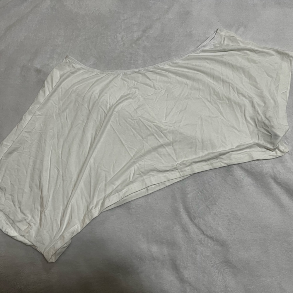 Cropped tee